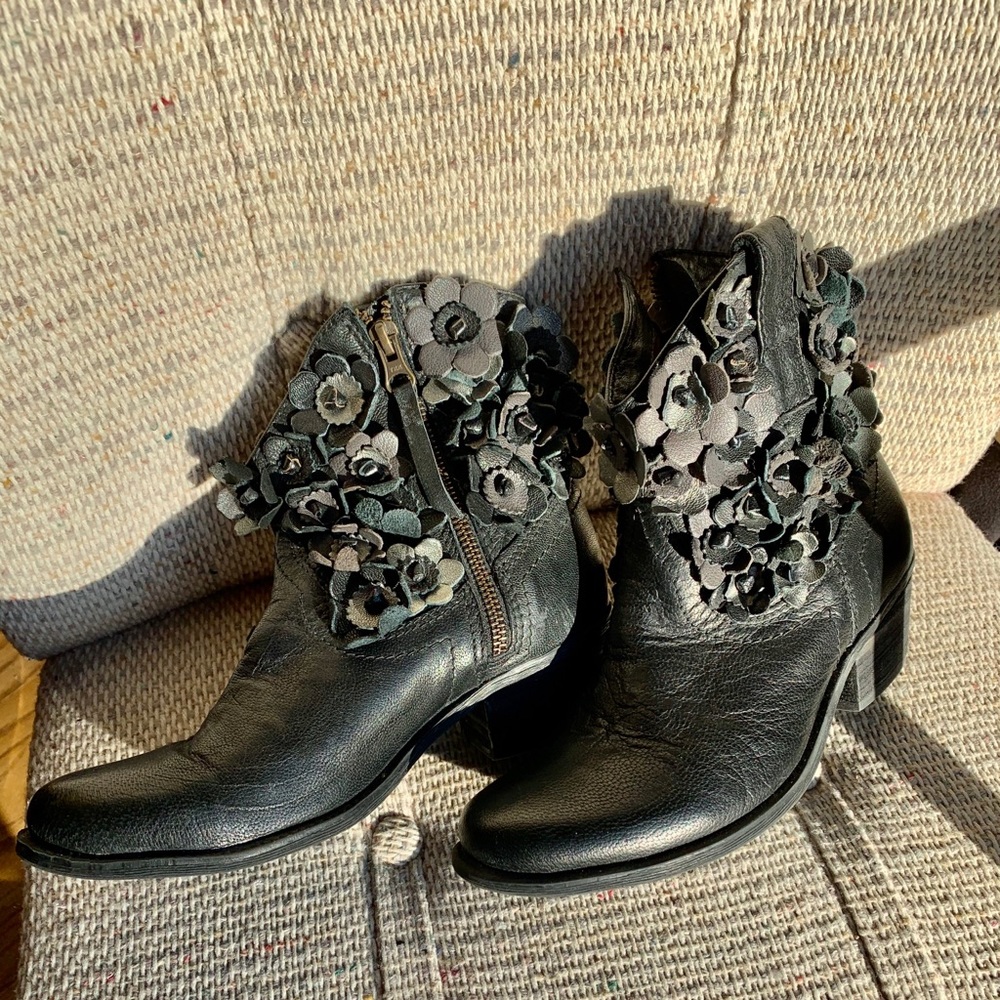 Short Leather Boots